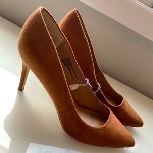 a.new.day faux suede dark tan pumps - 9.5